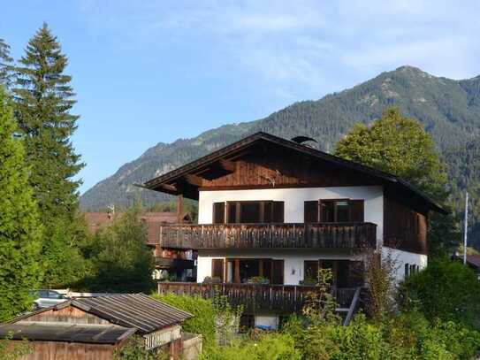 Grainau: Gepflegtes 3-Familien-Haus in sonniger Lage