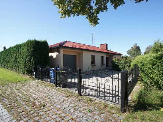 Alleinauftrag - Einfamilienhaus - Bungalow mit großem Grundstück