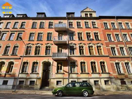 Balkon, Einbauküche und Blick auf den Schloßteich!