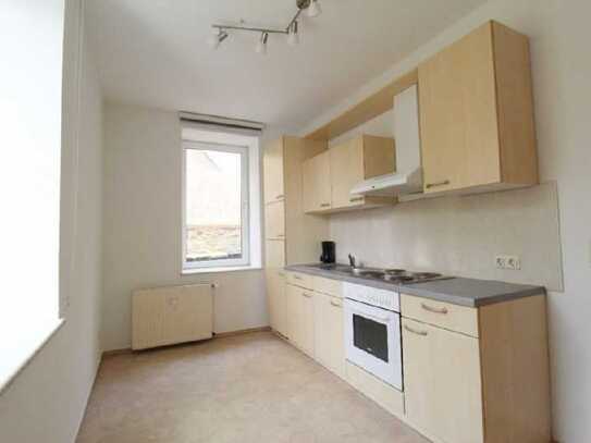 2 Zi.-Wohnung mit EBK in ruhiger Lage