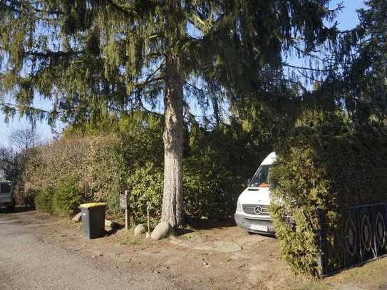 Grundstück mit Haus zum Abriss oder Kernsanierung in Süd-West-Ausrichtung