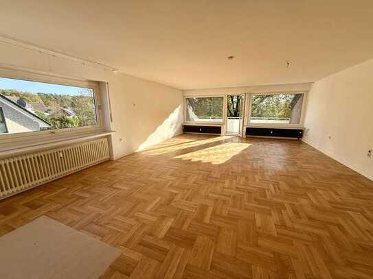 Modernisierte Wohnung mit drei Zimmern und Balkon in Bielefeld