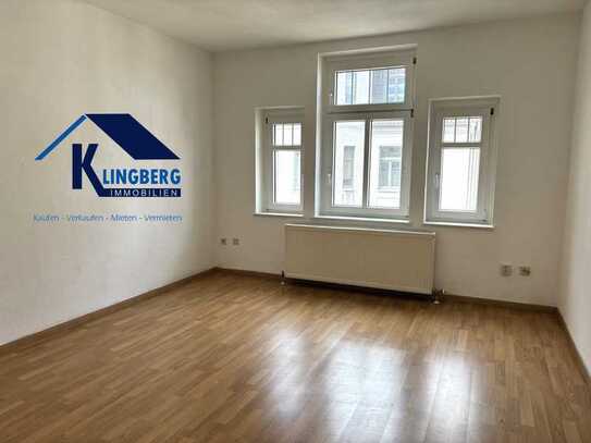 große Etagenwohnung mit 2 Balkonen und 2 Bädern zu vermieten!