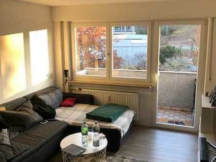 Sanierte 2-Zimmer-Wohnung mit Balkon und EBK in Stuttgart