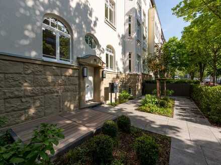 Df.-Derendorf: 4 - Raum- Penthouse mit großer Dachterrasse in stilvollem Altbau