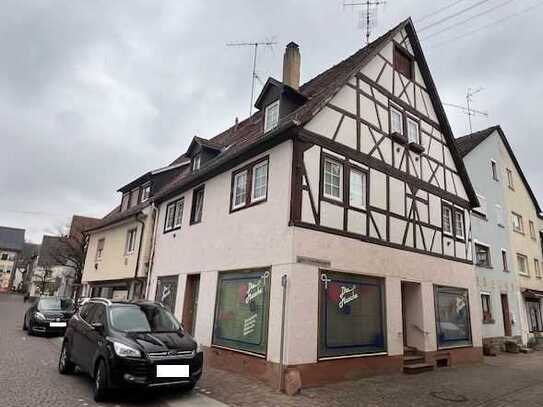 ***charmantes Stadthaus mit zwei Wohneinheiten und einem Ladengeschäft in der Altstadt von Lohr***