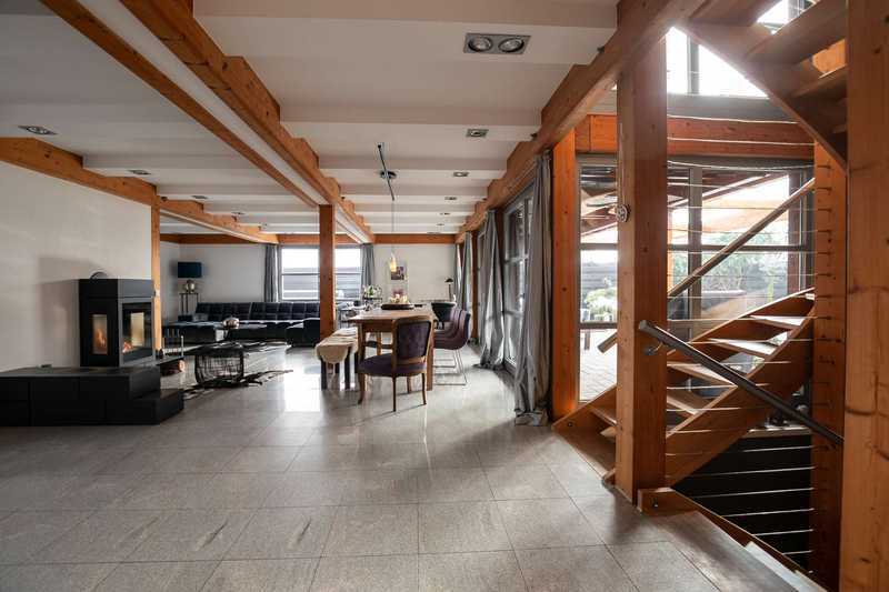 Holz trifft Hightech - das neue Zuhause für Fortgeschrittene