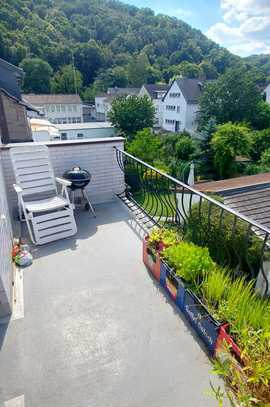 Freundliche 2-Zimmer-DG-Wohnung mit traumhaften Balkon in Bonn-Friesdorf