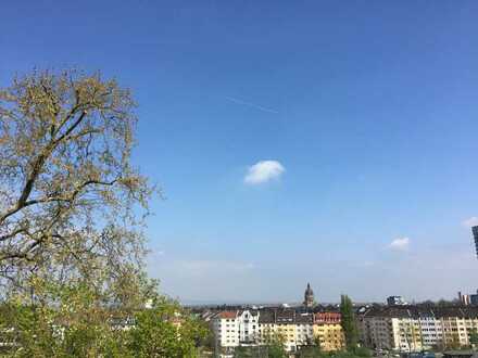 Luxuswohnung, lichtdurchflutet mit Blick über Mainz - ideal für Familie mit 2 Kindern und Senioren