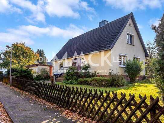 Familientraum mit Weitblick: Großzügiges Einfamilienhaus mit idyllischem Garten in ruhiger Lage