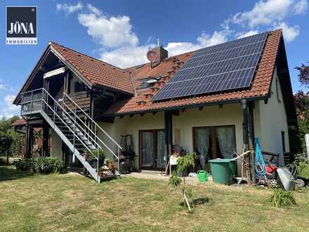 Großzügiges Zweifamilienhaus in ruhiger Lage von Kulmbach - ideal für Familien