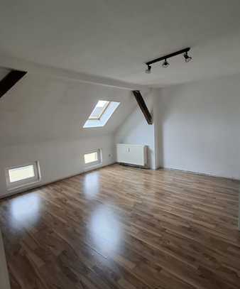 2 - Raumwohnung DG