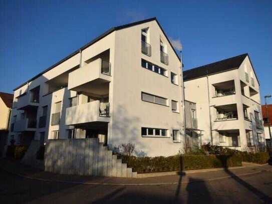 Stilvolle, gepflegte 4,5-Zimmer-Maisonette-Wohnung mit geh. Innenausstattung mit Balkon und EBK