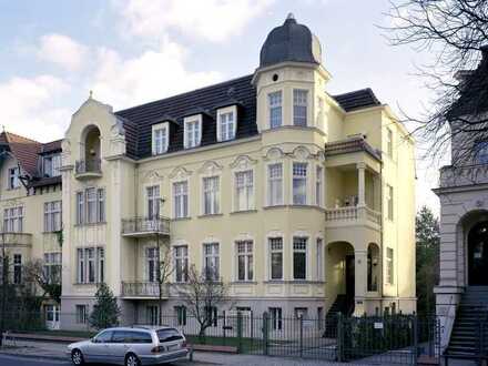 Provisionsfrei: Sonnen- und See-Büroetage im Palais Brandenburgs in Potsdam ab sofort zu vermieten