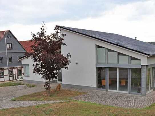 Ehemaliges Gemeindehaus in Löhnberg/Selters mit separatem Bauplatz zu verkaufen