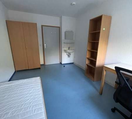 Möbliertes Studentenzimmer in Mannheim! 1-room appartment for students