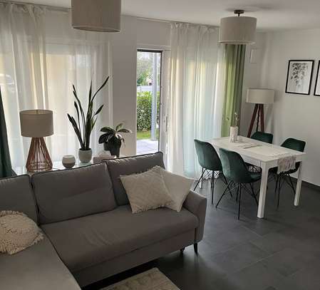 Stilvolle 2-Zimmer-EG-Wohnung mit Terrasse und Gartenanteil