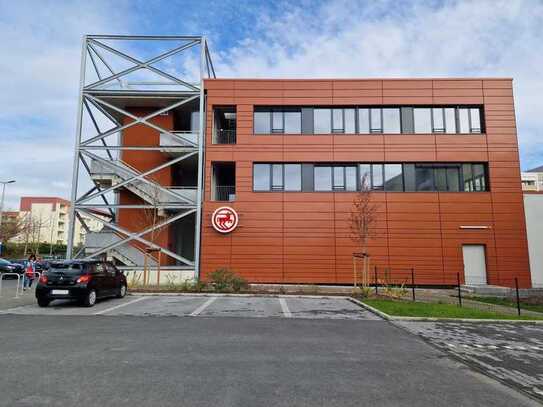 Erstbezug im neuen Versorgungszentrum! TOP-Bürofläche - hochwertig und modern!