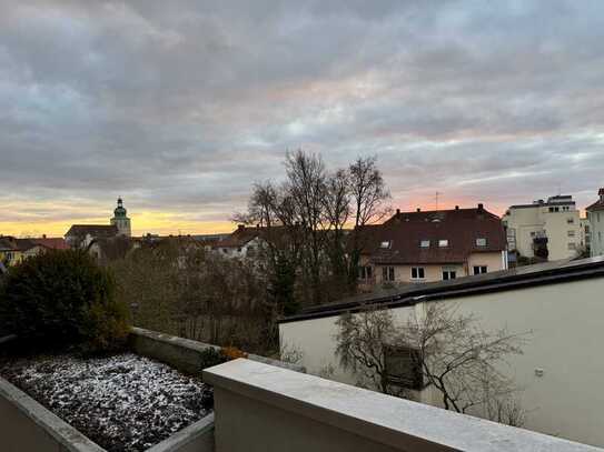 Großzügige, helle und offene Wohnung am Fuße der Lindenallee