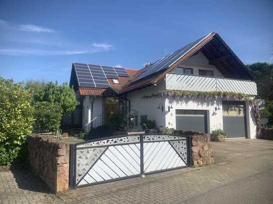 Stilvolles, geräumiges und gepflegtes Einfamilienhaus in bester Lage von Rheinzabern