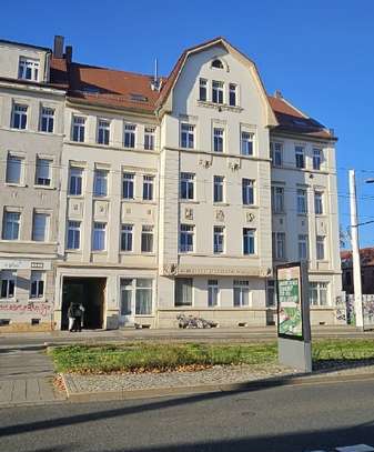 HELLE, GROSSE 3-ZIMMER-WOHNUNG IN LINDENAU...