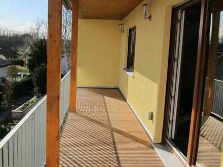 Gepflegte und helle 5,5-Zimmer-Maisonette-Wohnung mit Balkon in Monsheim