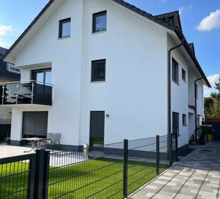 Sonniges Stadthaus (OG + DG) mit viel Platz für Ihre Familie ! Bezugsfertig in 3 Monaten