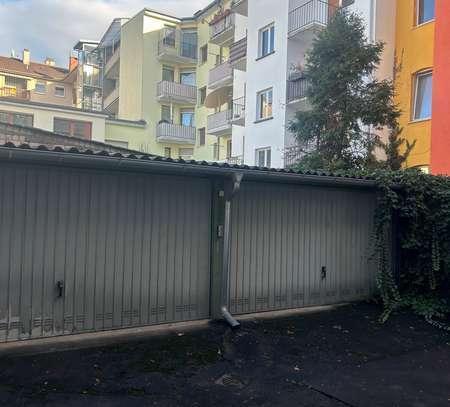 Doppelgarage in der Augartenstraße