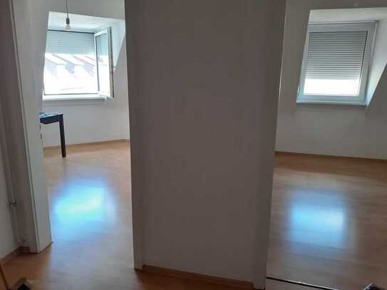 Gepflegte teilmöblierte Wohnung