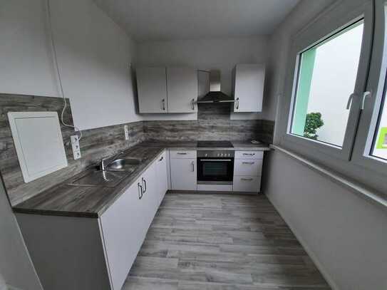 *Ihr neues Zuhause* 1 Raum Wohnung mit Balkon, Badewanne & EBK