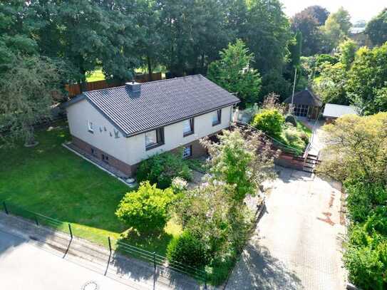 Einfamilienhaus mit Kellergeschoss auf einem 1130 m² großem Grundstück