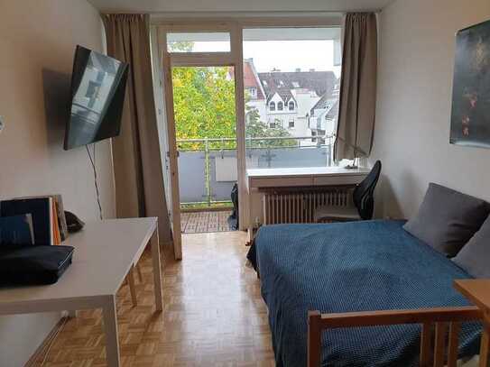 Gepflegte 1-Zimmer-Wohnung mit Balkon und EBK in München