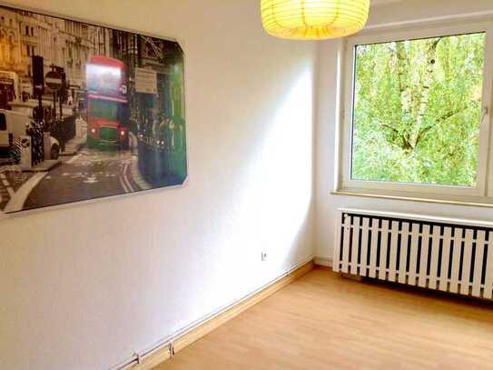 Exklusive 2 Zimmer Wohnung mit Einbauküche und großer Balkon