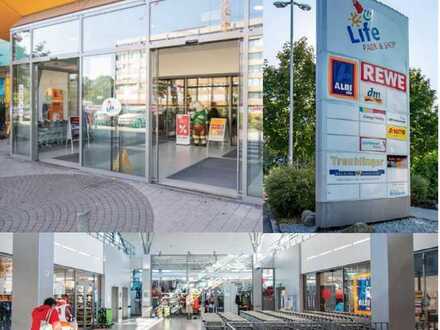 Offene Ladenfläche in kleinem Einkaufscenter (provisionsfrei)
