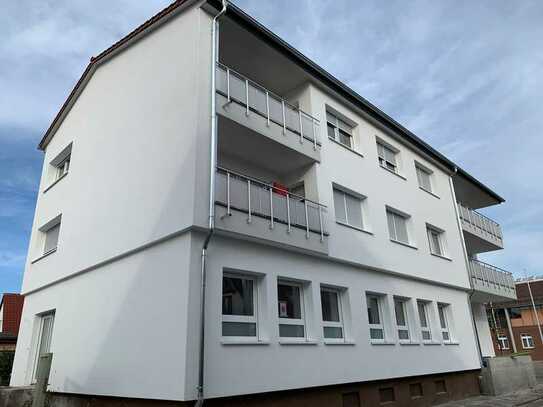 Gepflegte 3-Zimmer-Wohnung mit Balkon, 1.OG, in Dettenheim