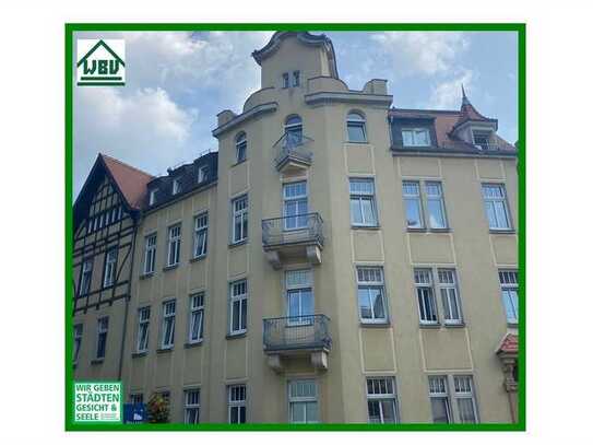 Großzügige 1-Raum-Wohnung mit Einbauküche