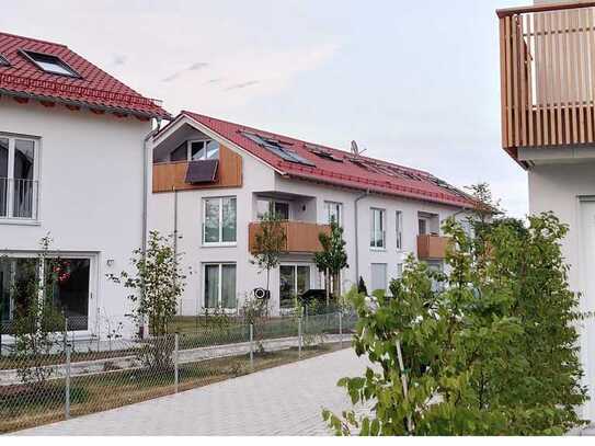 Wunderschöne 2-Raum-DG-Wohnung mit Loggia und EBK in Höhenkirchen-Siegertsbrunn