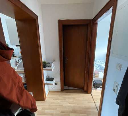 Schöne 2-Zimmer-Wohnung mit Einbauküche in Aachen