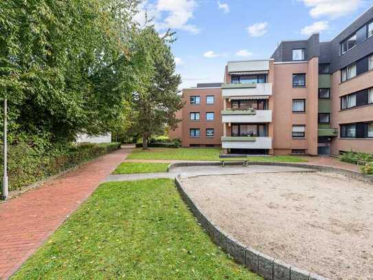 Alles in einem - Idyllische Erdgeschosswohnung - Garten - Terrasse - zwei Garagen