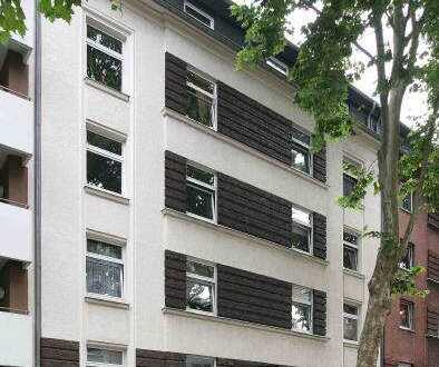 modernisierte 2 Zimmer Wohnung mit Balkon