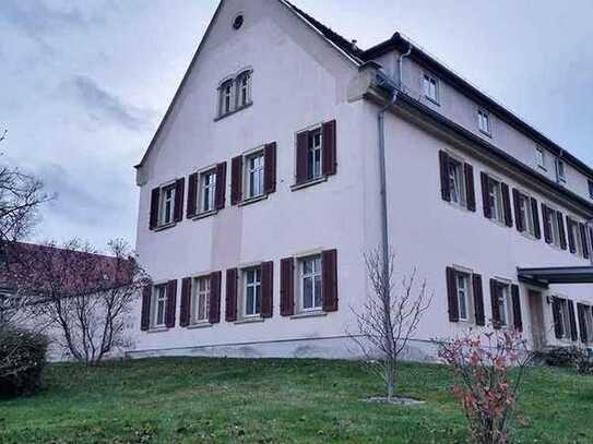 4 - Raum-Wohnung - Erdgeschoss, Gartenanteil, Tageslichtbad, Wohnküche