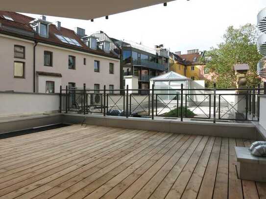 Altstadt: Moderne 3 Zimmer Wohnung mit 30m² Terrasse am Viktualienmarkt
