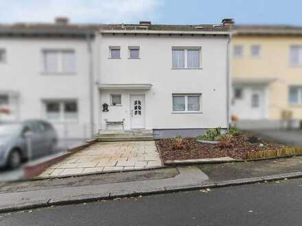 PREISREDUKTION! Tolles RMH mit Garten, Terrasse und Balkon - Erbbaurecht