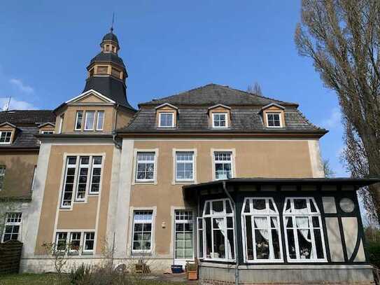 Attraktive 3-Raum Wohnung im Schloss Sorgenlos