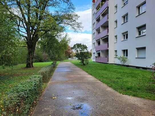 PREISSENKUNG!!! Eigentumswohnung mit Fernblick vom sonnigen Süd-Balkon