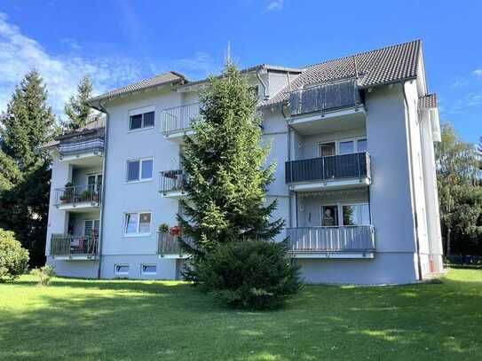 3-Raum Wohnung mit Balkon in gepflegtem Wohnhaus in Grünbach