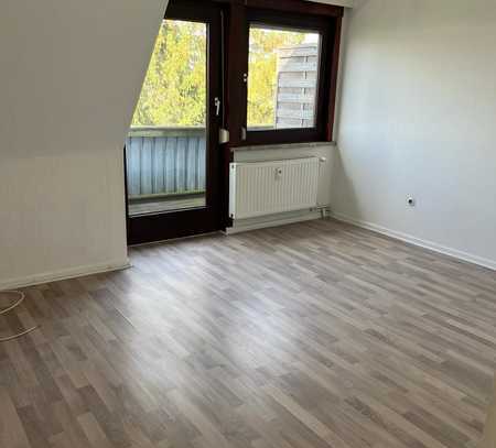 Neu Sanierte 3.Zimmer Kü-Bad-Balkon