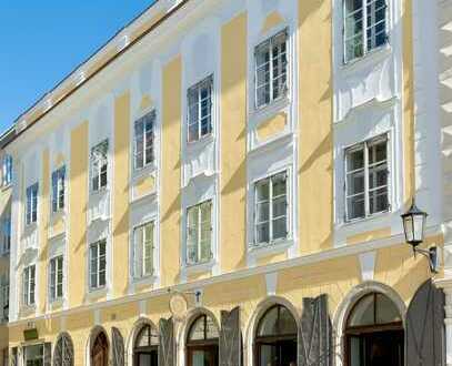 Residenzplatz Passau Repräsentative Räume mit Balkon in saniertem, herrschaftlichen Barockhaus