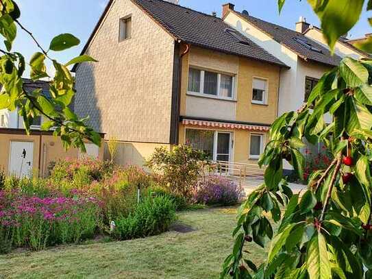 Preiswertes 6,5-Raum-Reihenendhaus mit Terrasse und Garten in Witten
