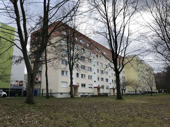 3 Zimmer mit Balkon